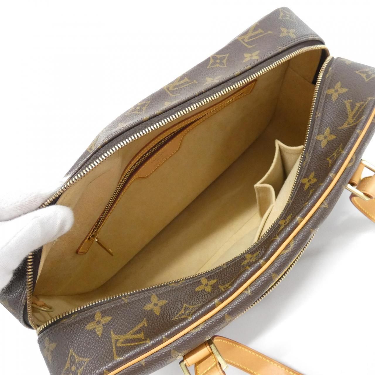 Louis Vuitton Monogram City GM Shoulder Bag — view 7