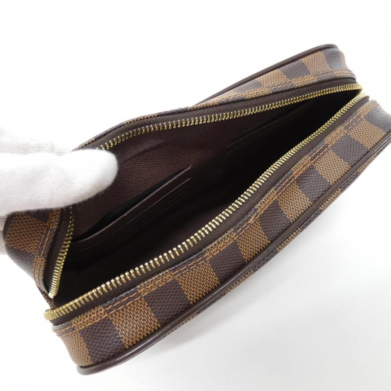 Louis Vuitton Damier Pochette Shoulder Bag — view 5