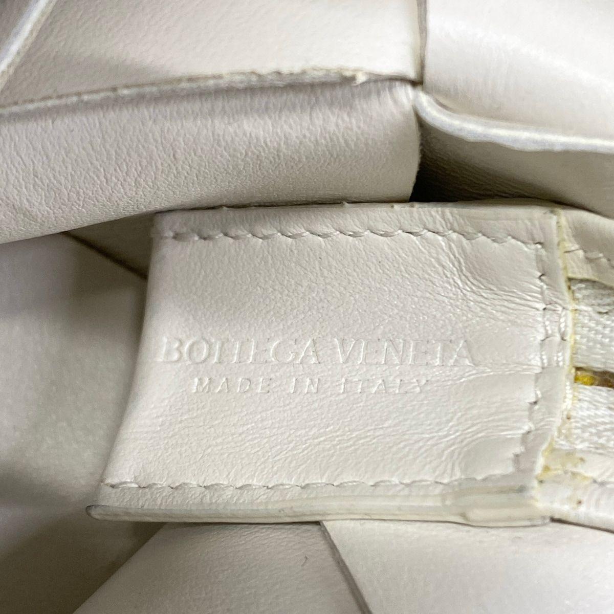 Bottega Veneta Shoulder Bag tree White Leather — view 9