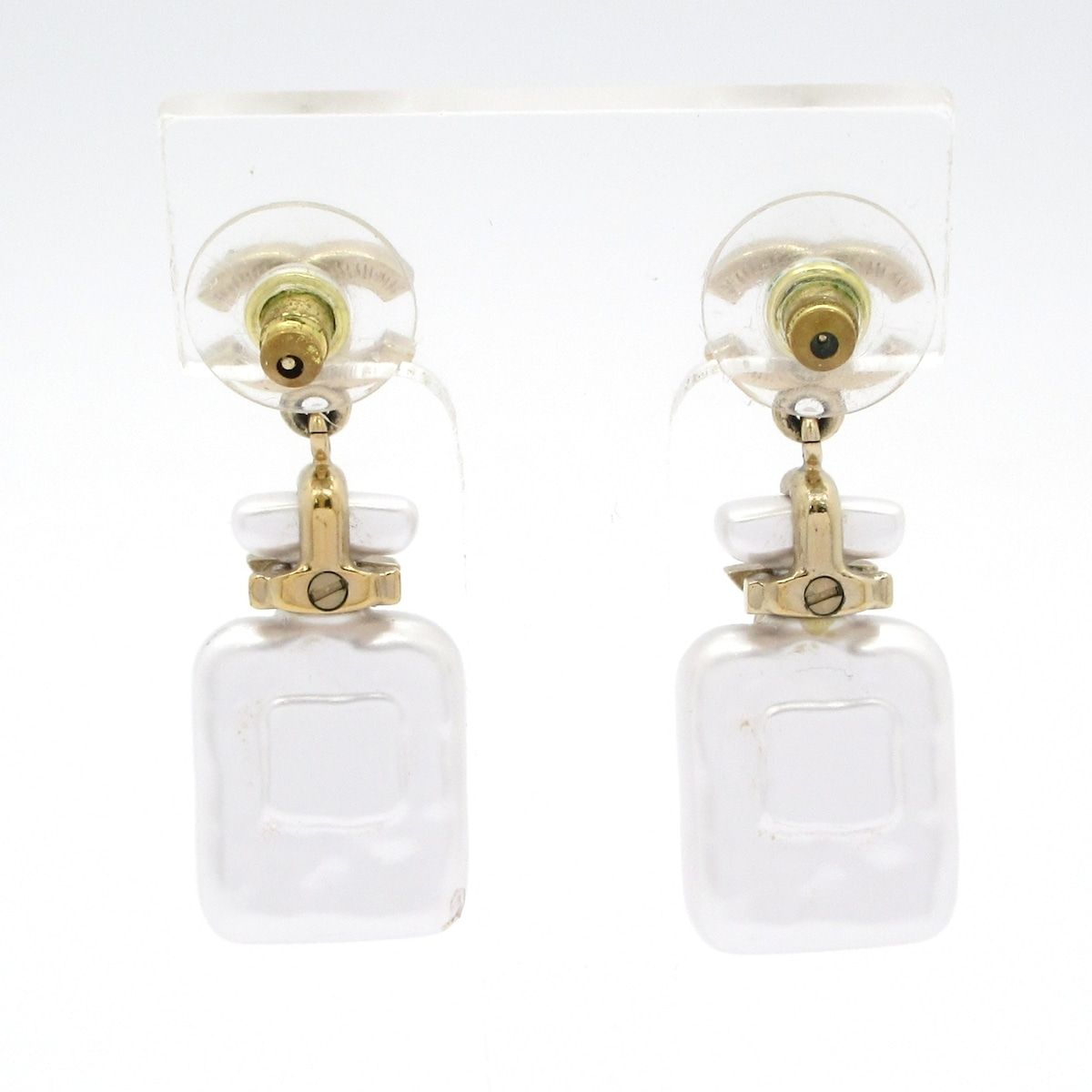 Chanel Earrings White Gold Star CC Logo — view 3