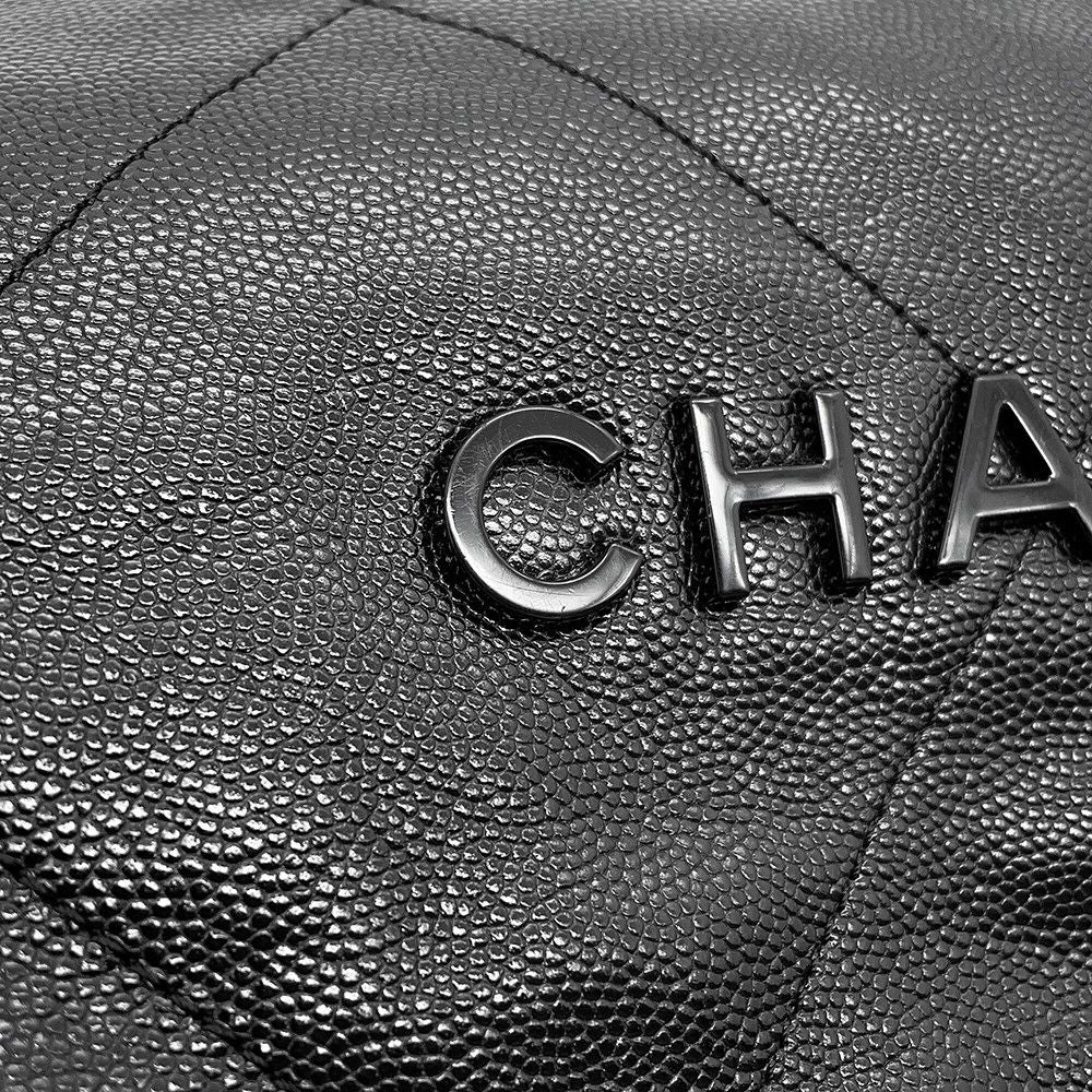 Chanel Handbag 22 Quilted Small Caviar Leather Black — view 8