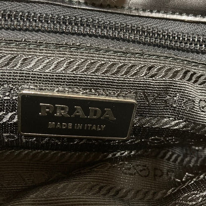 Prada Tola lelogo Plate Leather Handbag Black LadySecond — view 7