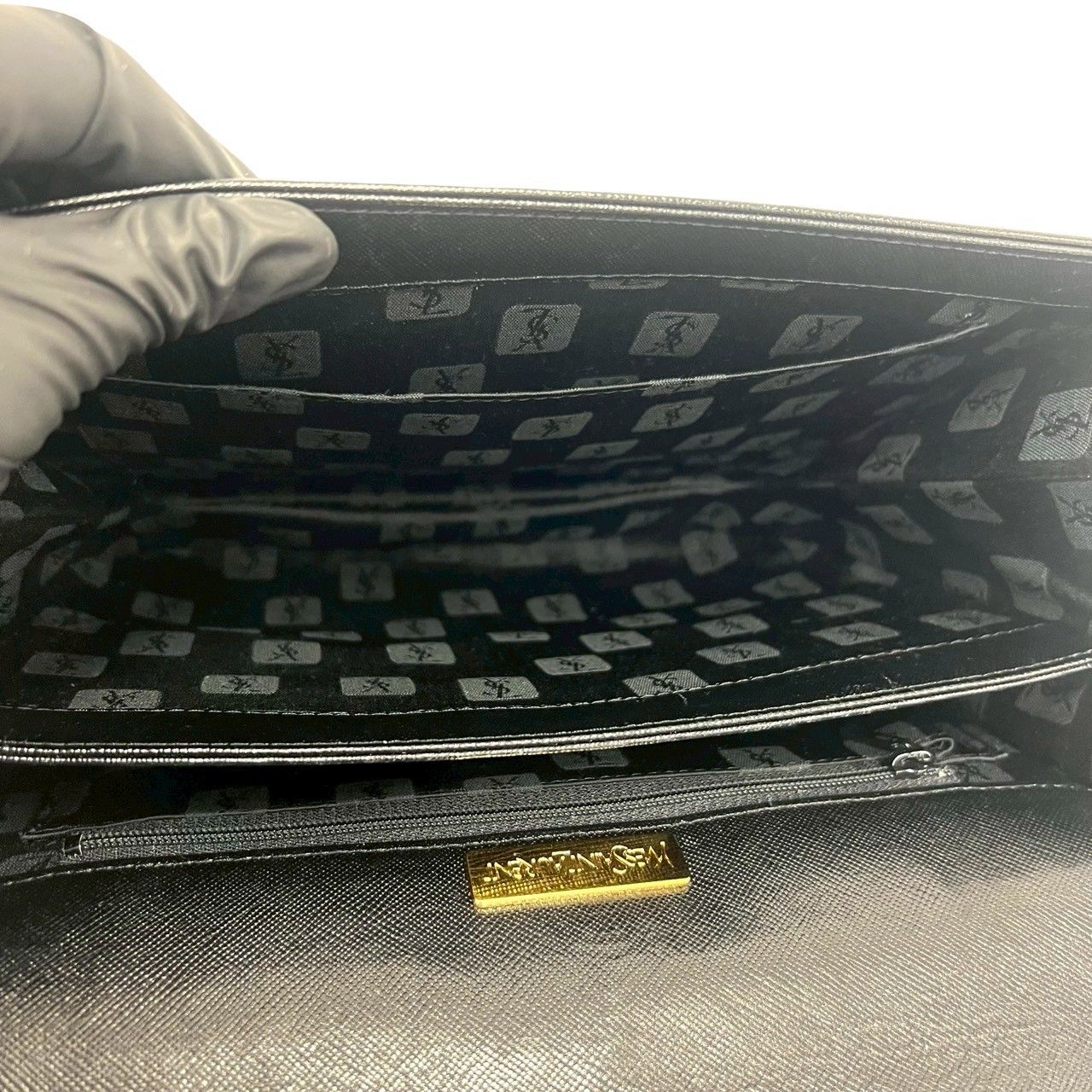 Saint Laurent Yves Vintage YSL Logo Leather Shoulder Bag Pochette Black — view 9