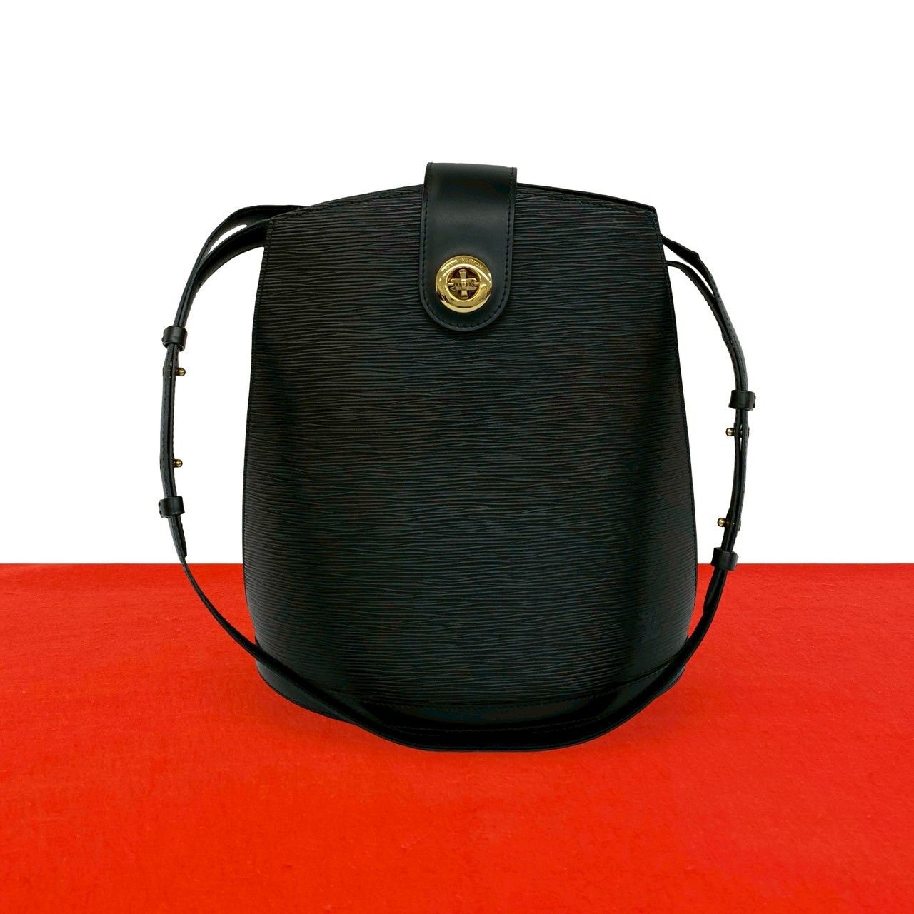 Louis Vuitton Vintage Cluny Epi Leather Shoulder Bag Cross Noir