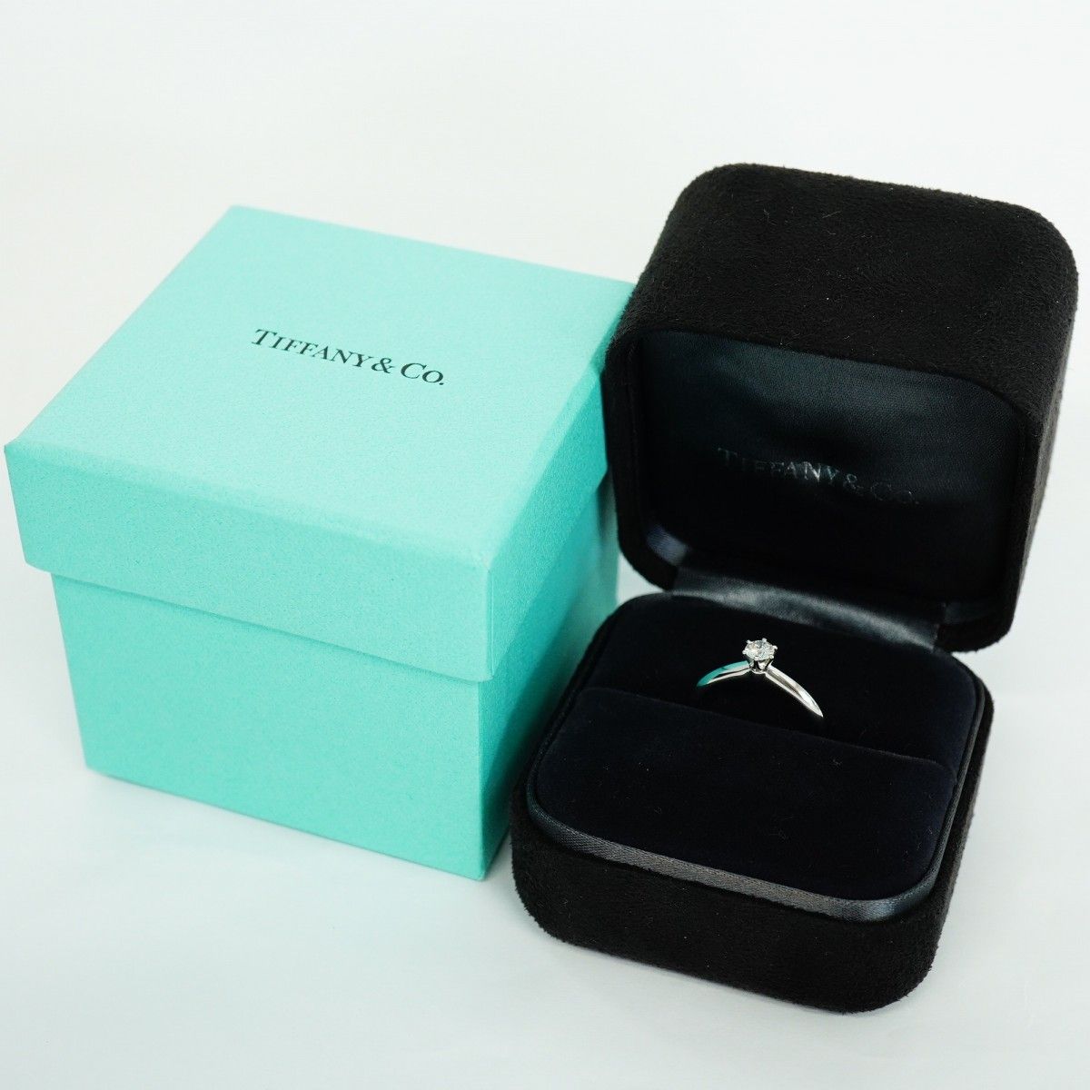 Tiffany & Co Ring Solitaire Platinum Diamond — view 8