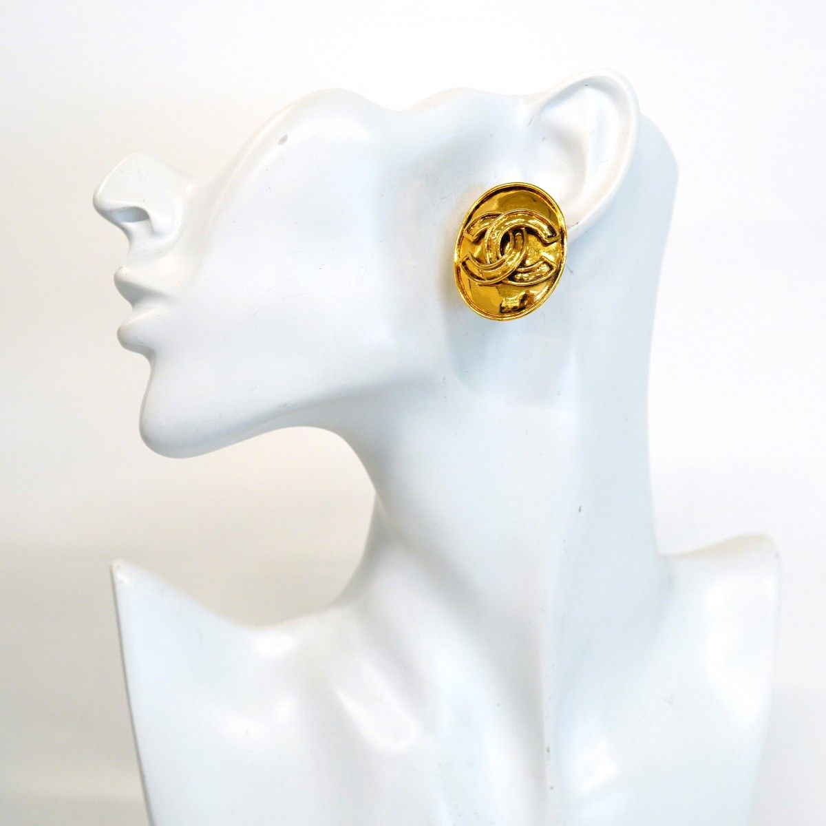 Chanel Earrings Vintage CC Logo Gold Plated — view 5