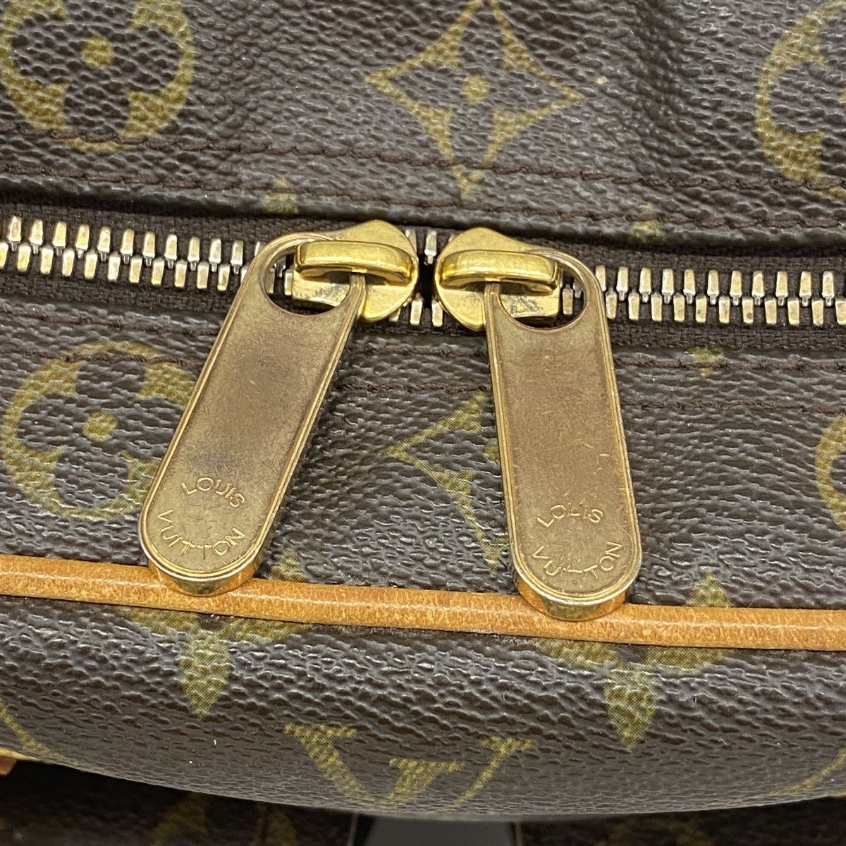 Louis Vuitton Handbag Monogram Manhattan PM Brown — view 9