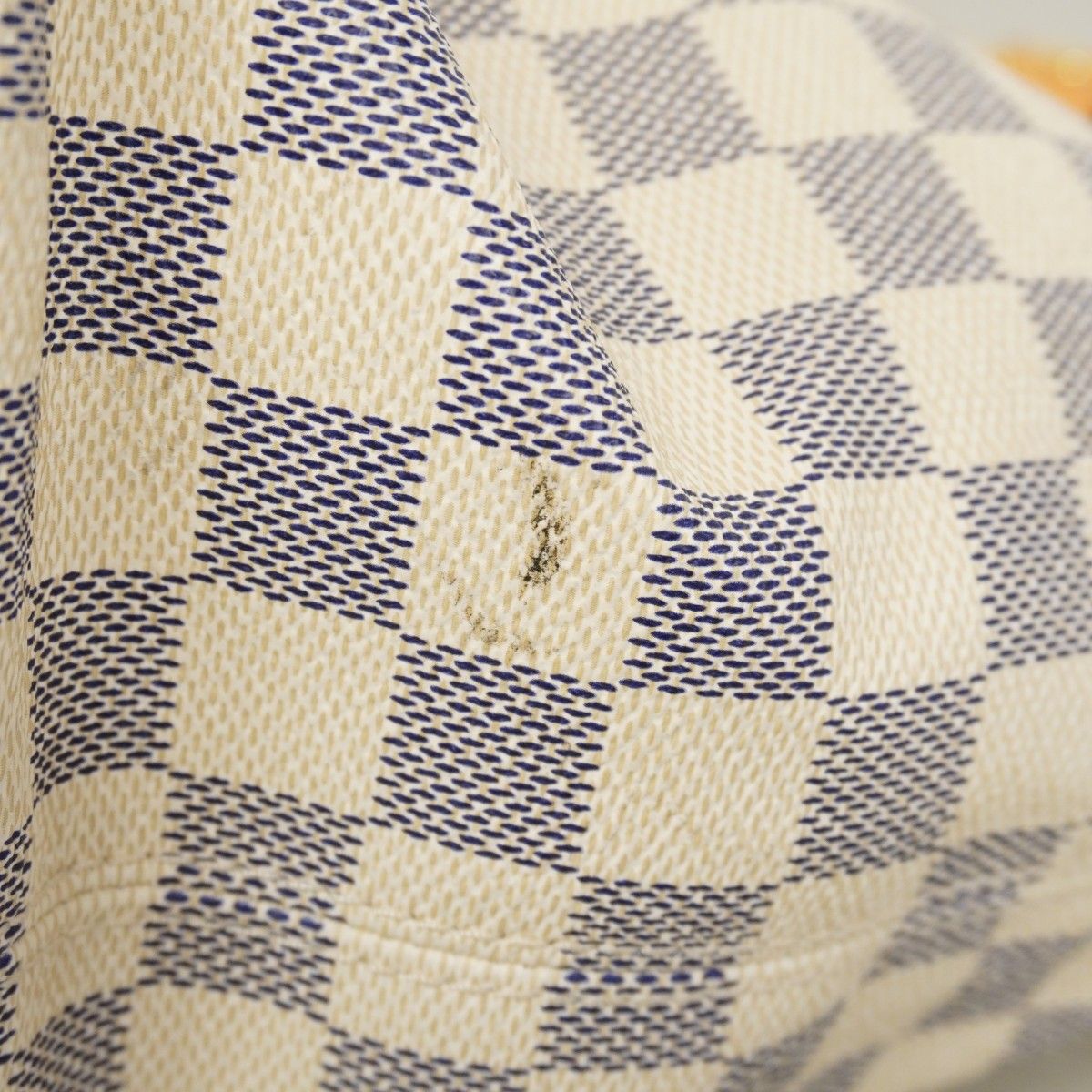 Louis Vuitton Handbag Damier Azur Saleya MM White — view 7