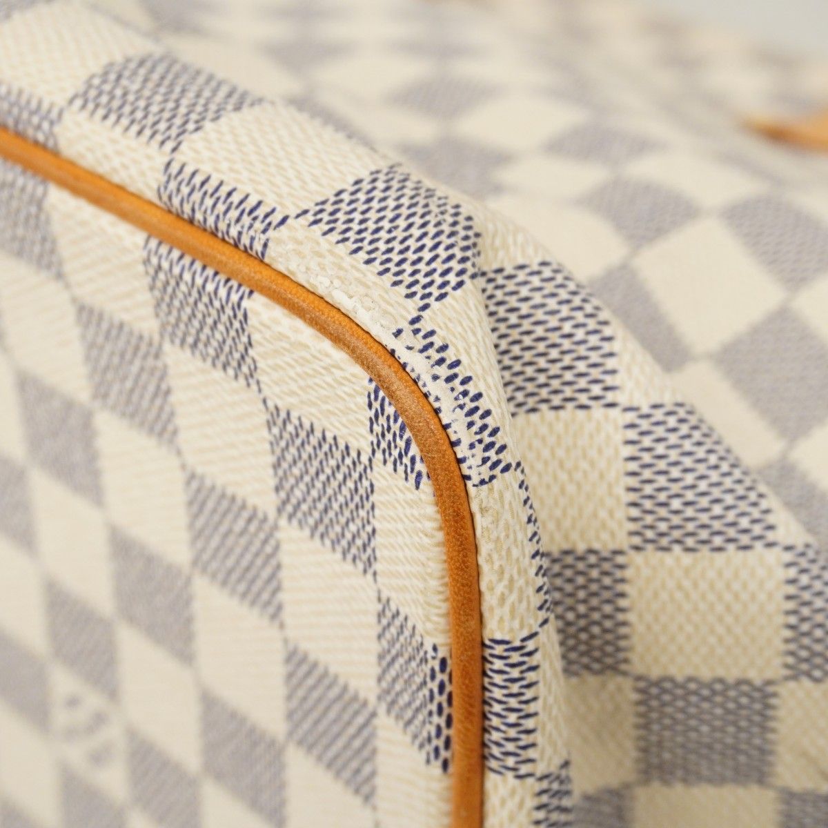 Louis Vuitton Handbag Damier Azur Saleya MM White — view 6