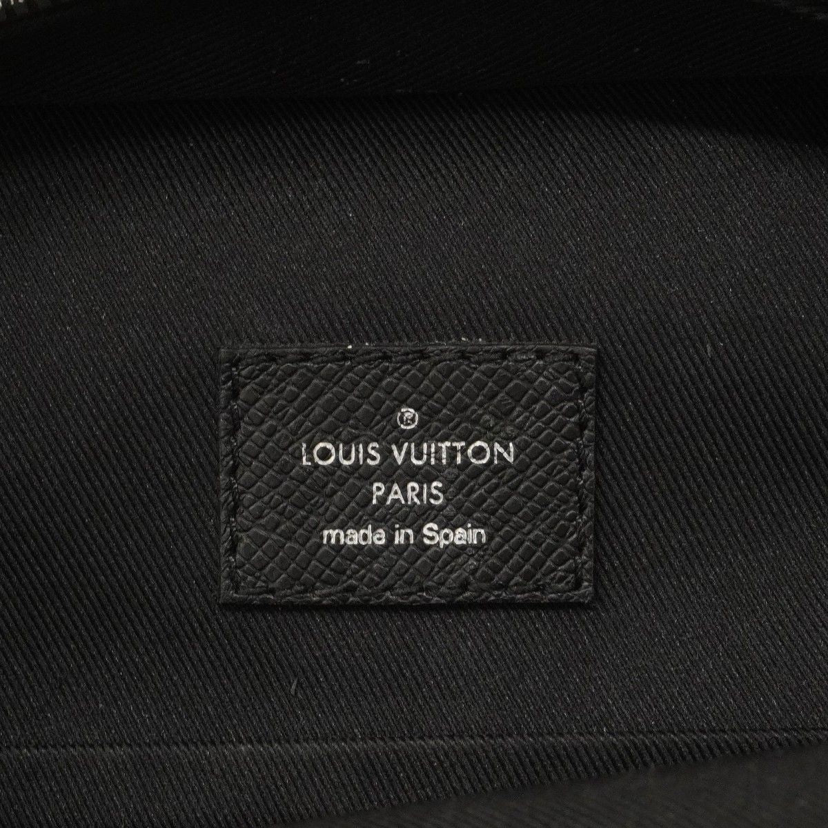 Louis Vuitton Belt Bag Taigarama Outdoor Black — view 5