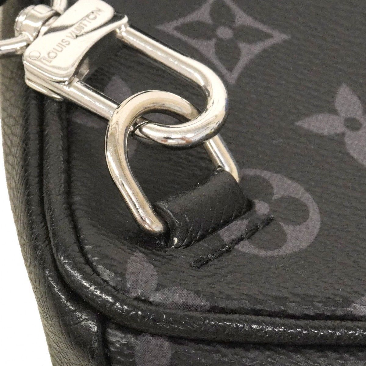 Louis Vuitton Belt Bag Taigarama Outdoor Black — view 9