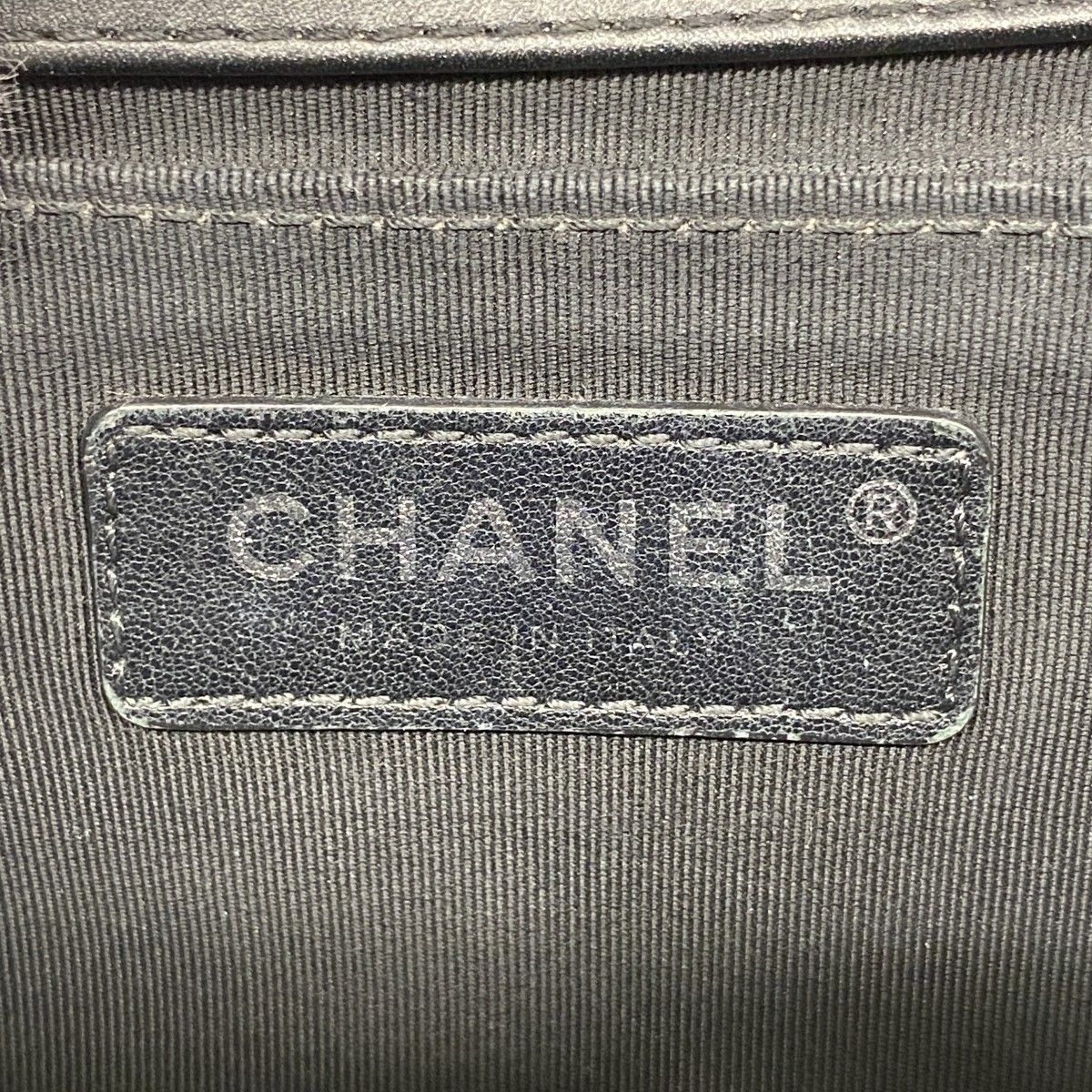 Chanel Shoulder Bag Lambskin Black Green Silver — view 5