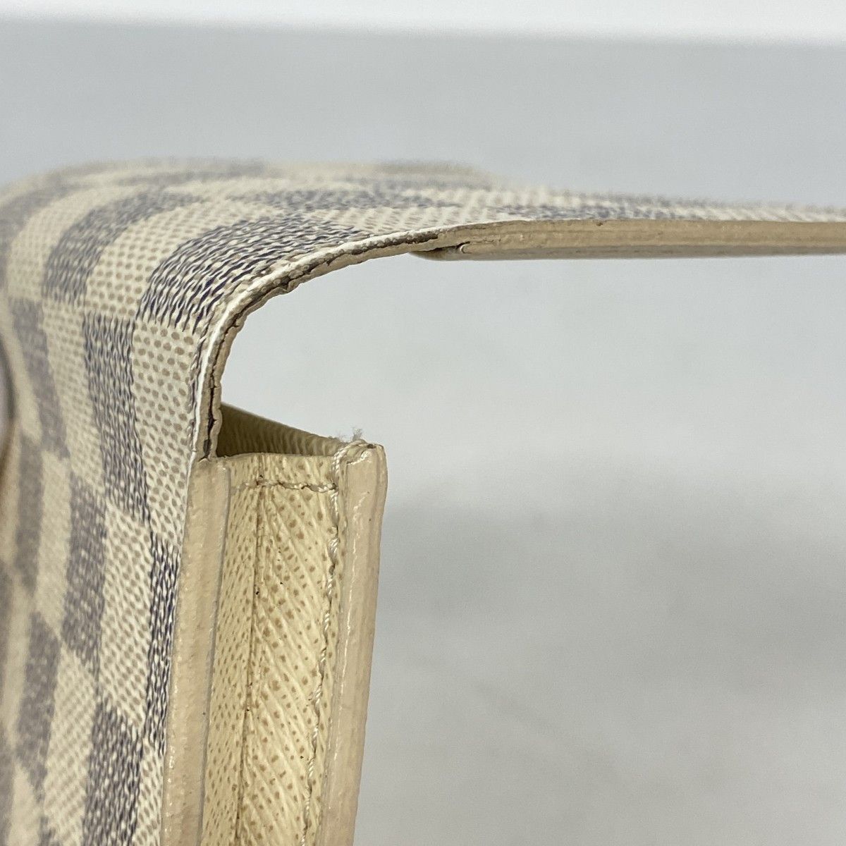 Louis Vuitton Card Case Damier Azur Business Holder White — view 5