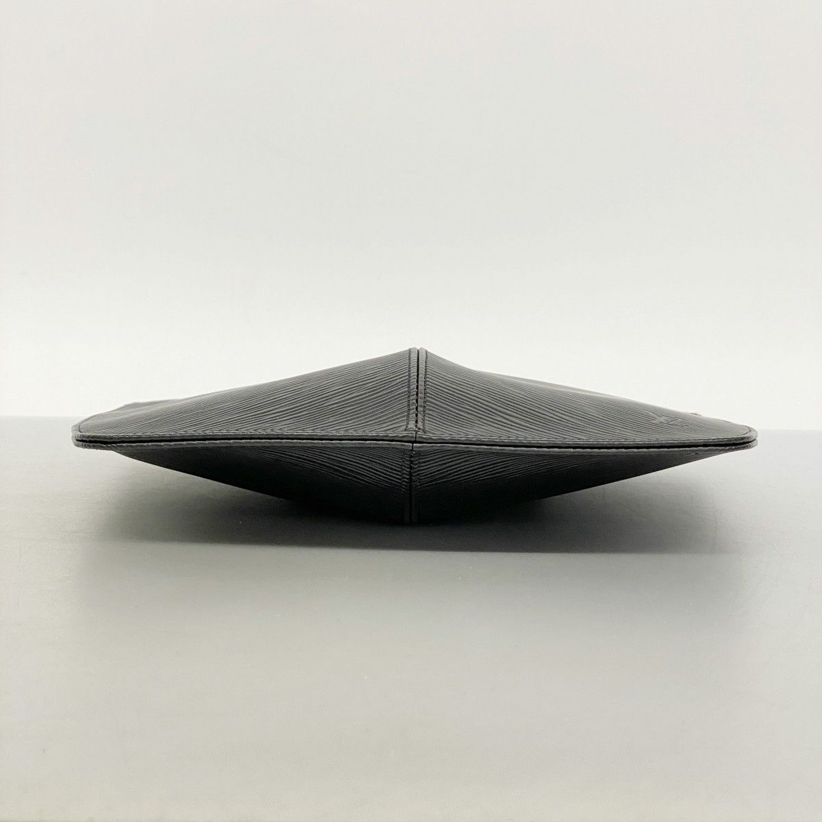 Louis Vuitton Handbag Epi Demilune Noir — view 3