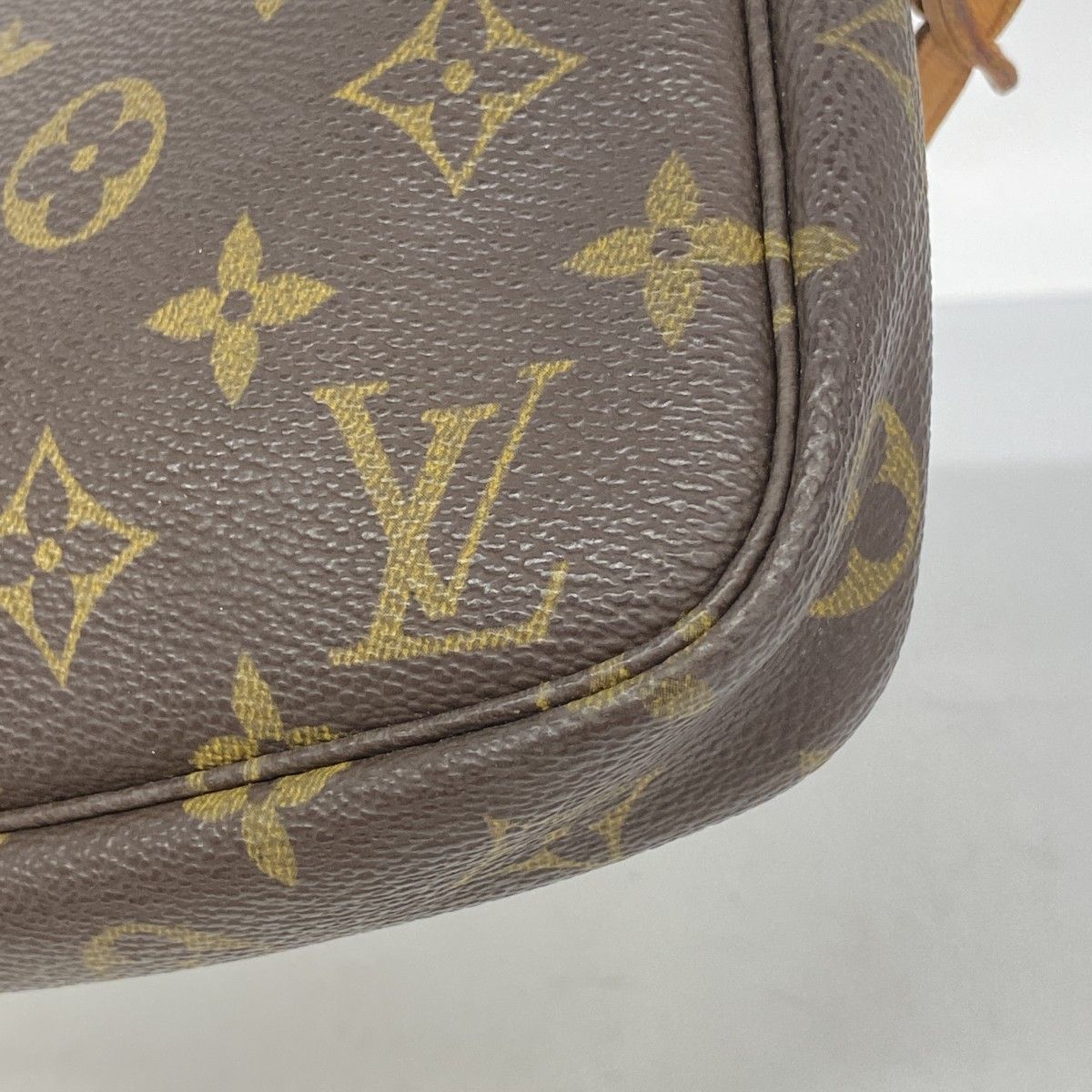 Louis Vuitton Pouch Monogram Pochette Brown — view 6