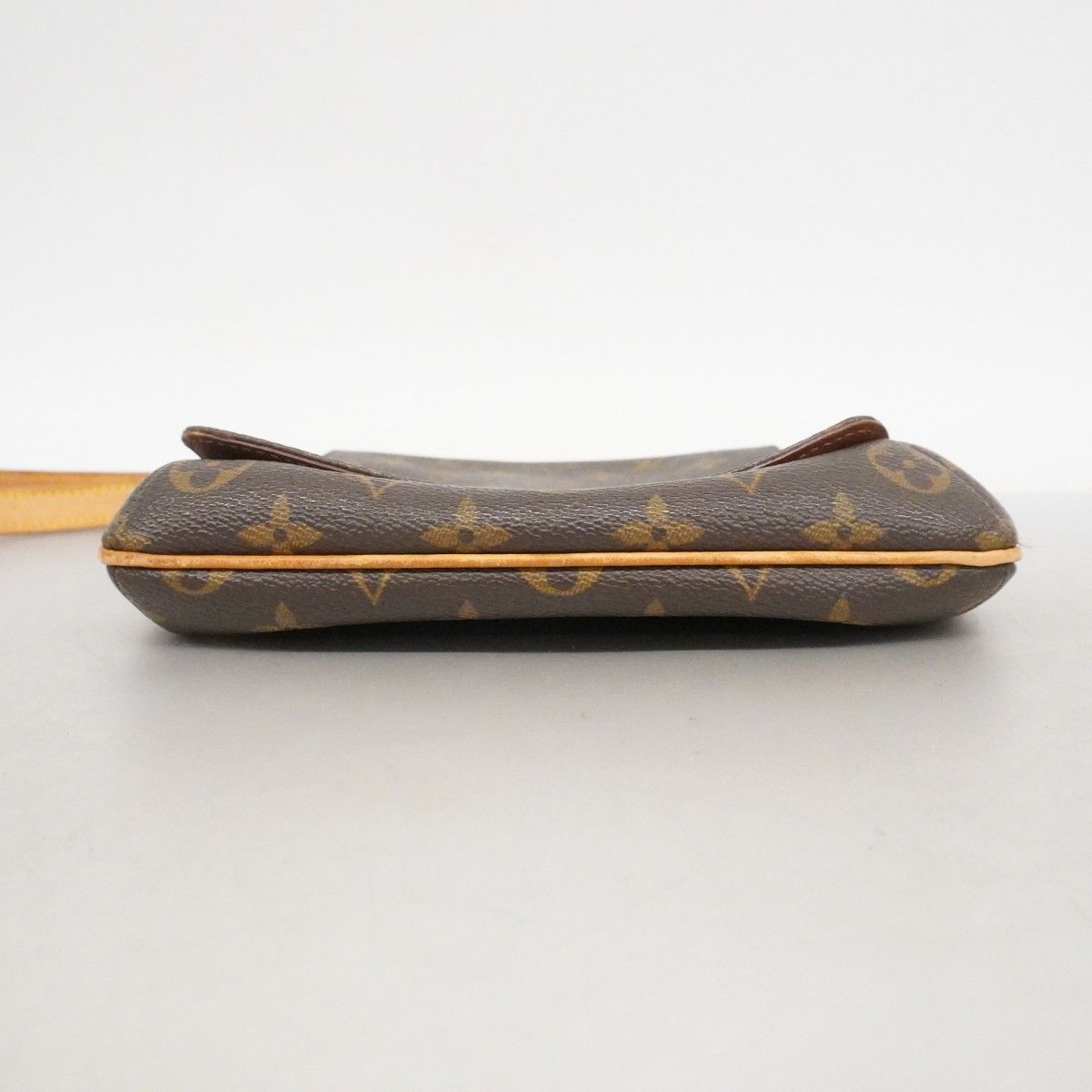 Louis Vuitton Shoulder Bag Monogram Musette Salsa Short Strap Brown — view 3