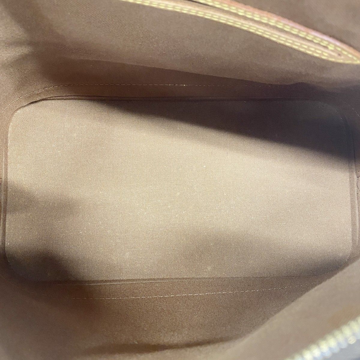 Louis Vuitton Handbag Monogram Alma Brown — view 4