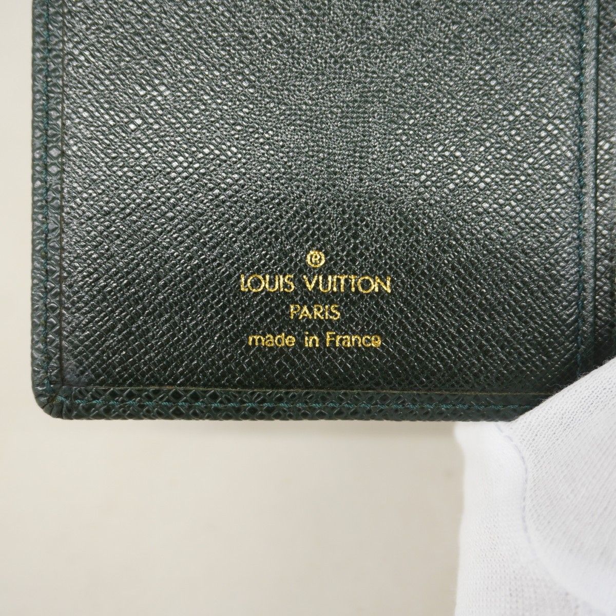 Louis Vuitton Billfold Taiga Porte-Billets Carte Cles Epi Sea Wallet — view 4