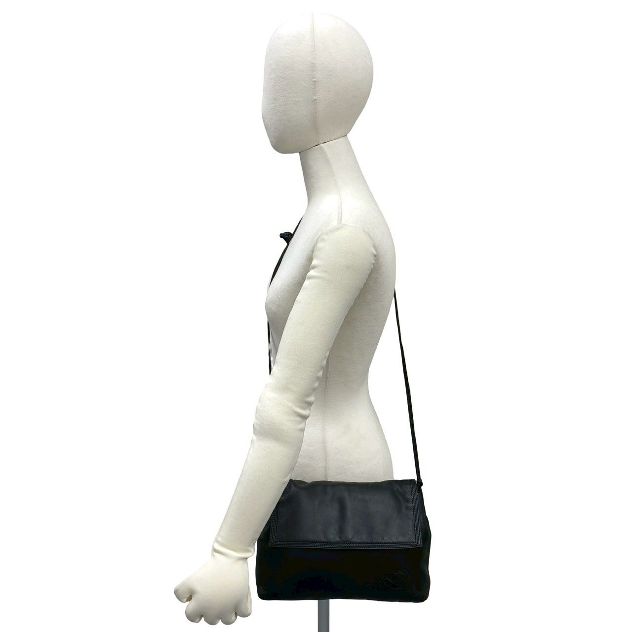 Loewe Vintage Anagram Logo Nappa Leather Shoulder Bag Pochette Crossbody Black — view 2