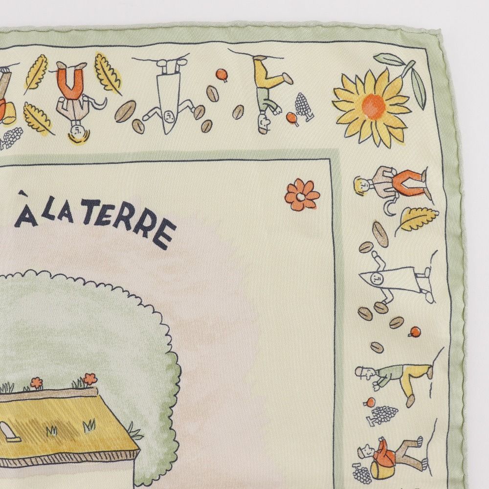 Hermes Retour Terre Carre 45 Silk Green LadyScarf Scarf — view 3