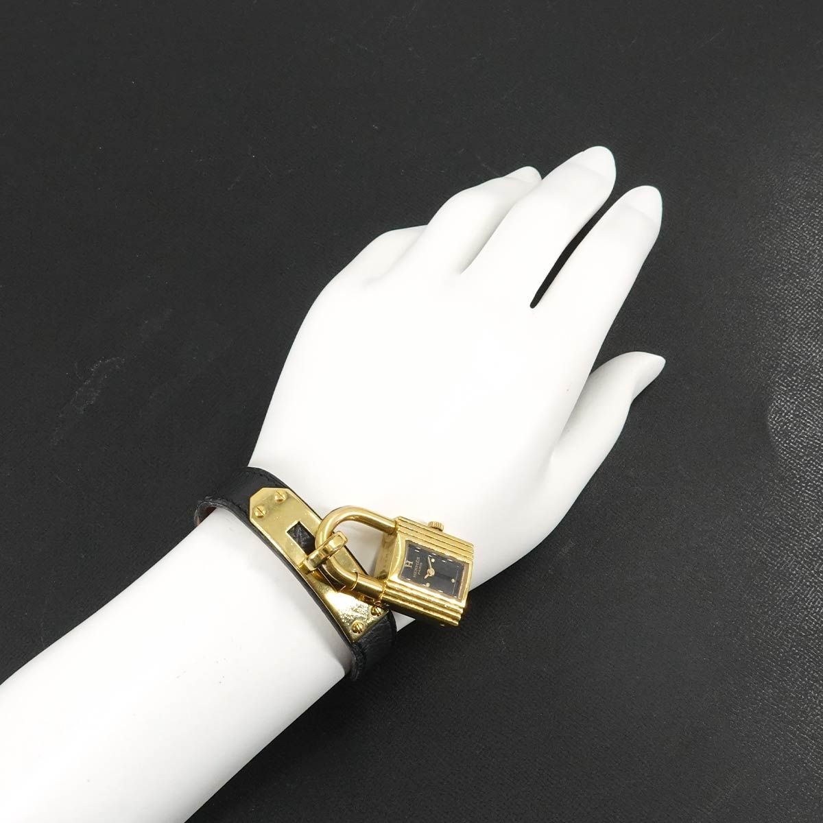 Hermes Kelly Watch Vintage Gold Black Quartz Cadena — view 3