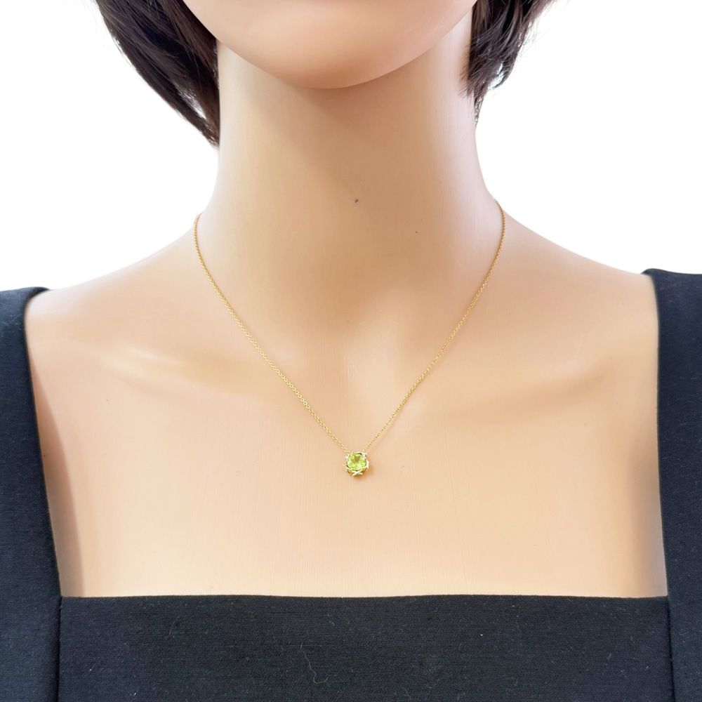 Tiffany & Co Kiss Around Necklace 18k Gold Peridot — view 2