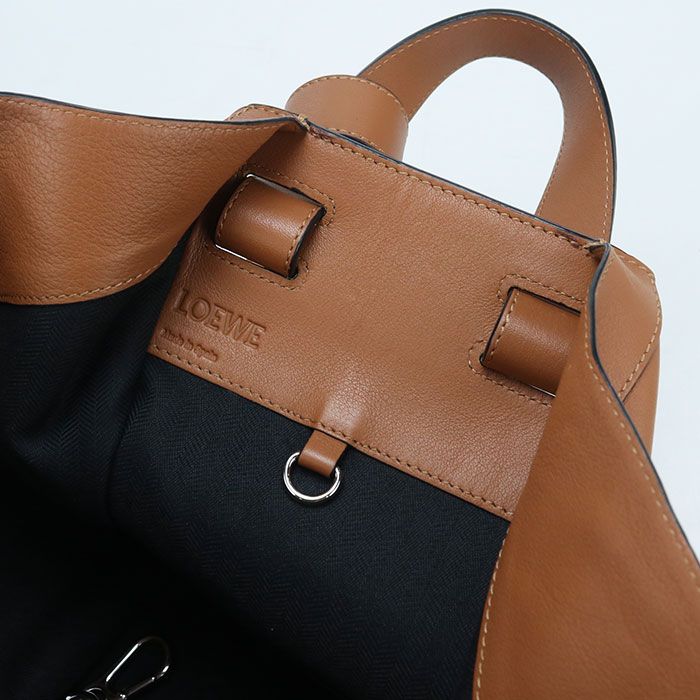 Loewe 2-Way Hammock Handbag Leather — view 4