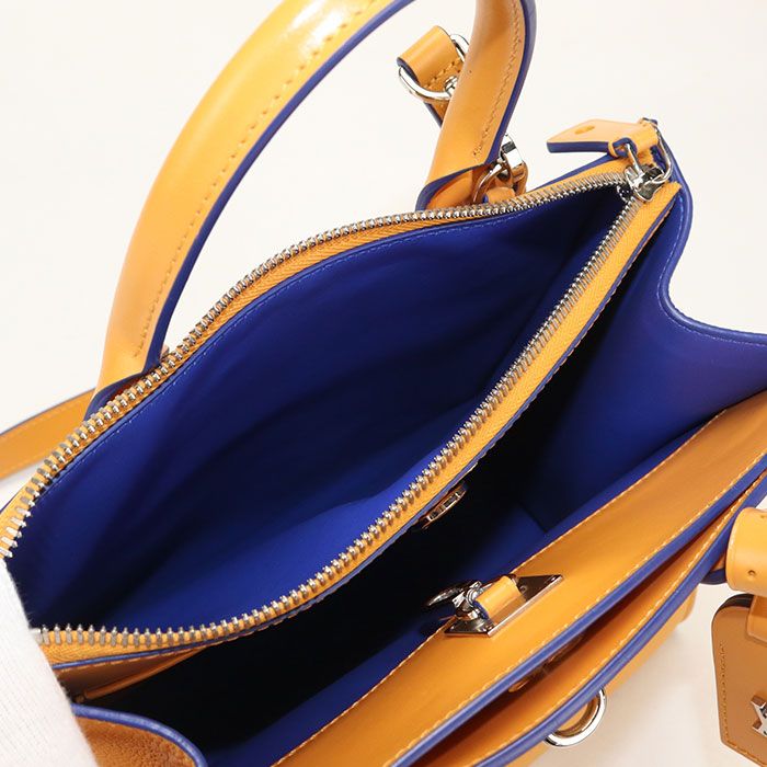 Louis Vuitton City Steamer PM 2-Way Taurillon Handbag Leather — view 4