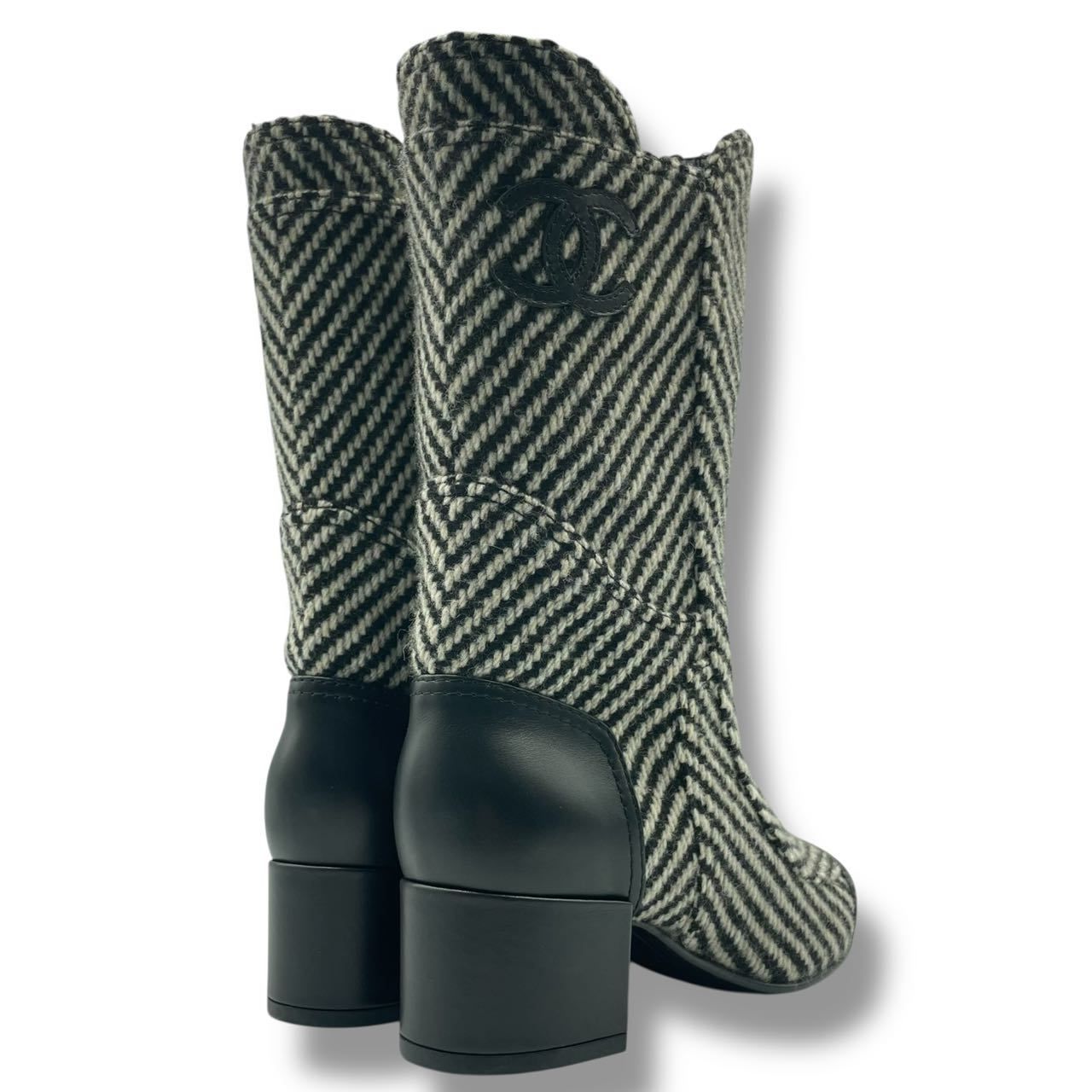 Chanel Boots CC Logo Black White Shoes Tweed Leather — view 6