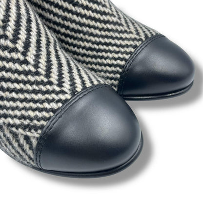 Chanel Boots CC Logo Black White Shoes Tweed Leather — view 5