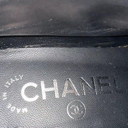 Chanel Boots CC Logo Black White Shoes Tweed Leather — view 9