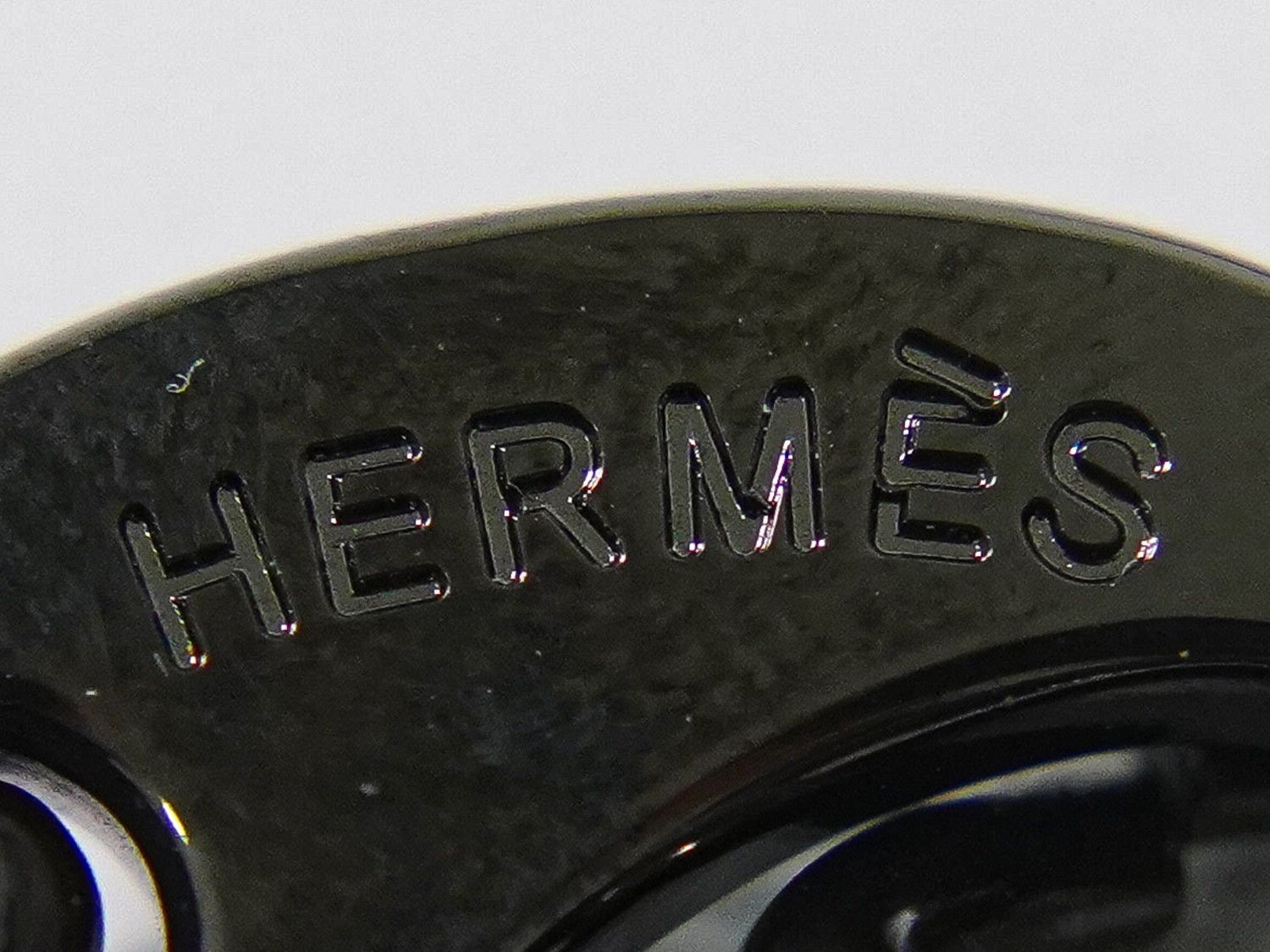 Hermes Buffalo Horn Long Necklace Pendant Brown — view 8