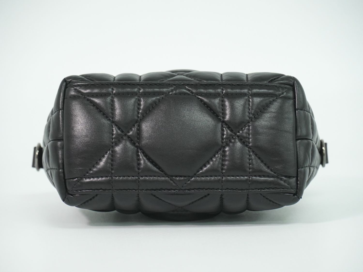 Dior Travel Nomad Pouch Cannage Handbag Leather Black — view 3