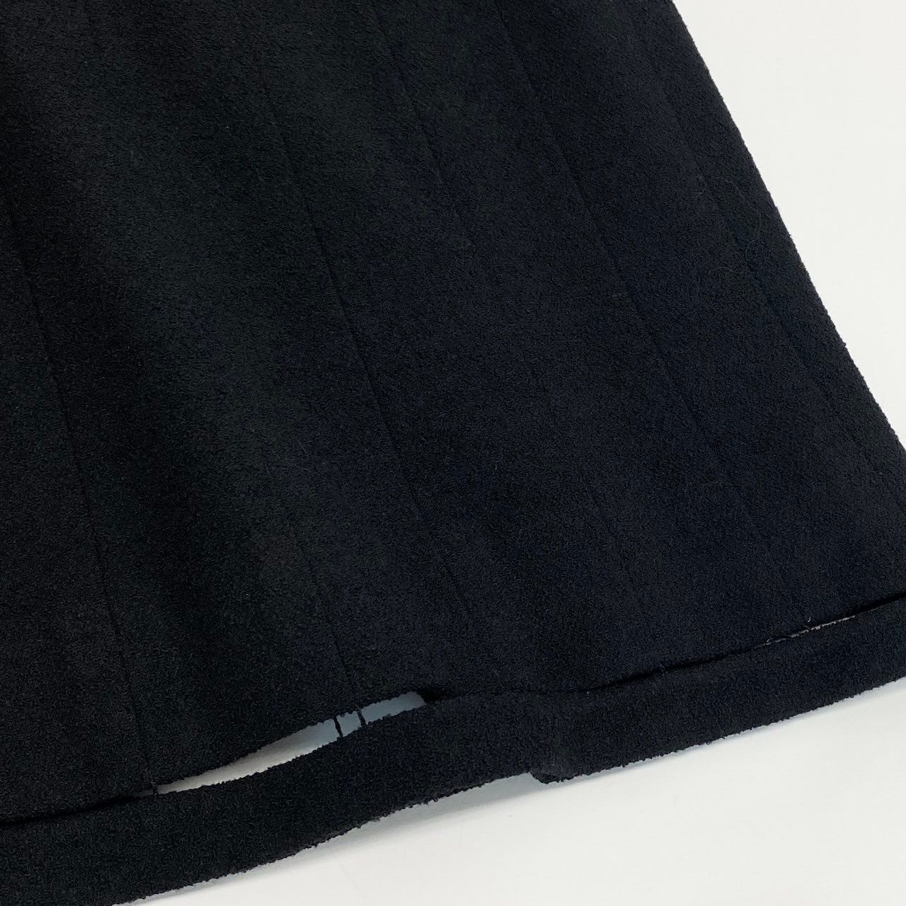 Chanel Tweed Tight Skirt CC Logo 38 Black — view 5