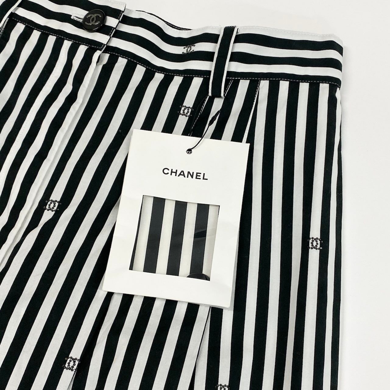 Chanel Kept Trousers Pants Rhinestone CC Logo Stripe 34 White Black — view 9