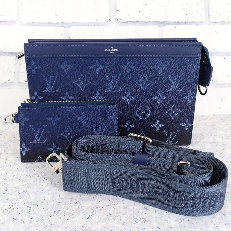 Louis Vuitton Gaston Wearable Wallet Monogram Gradient Navy 2-Way