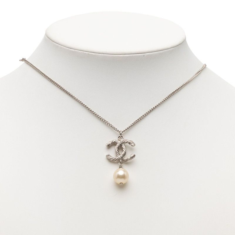 Chanel CC Logo Line Strike Necklace Silver tale Pearl — view 5