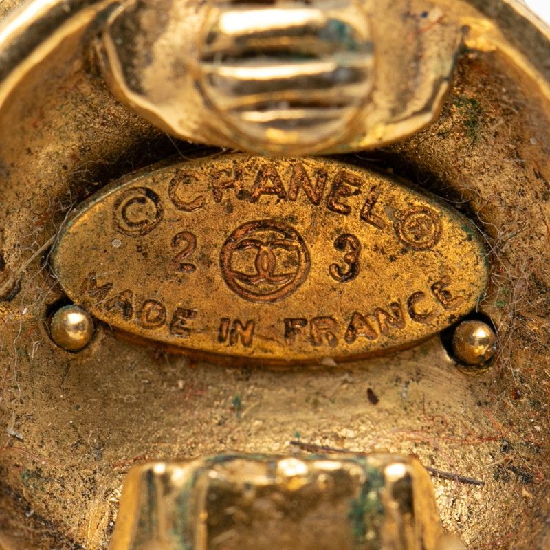 Chanel CC Logo Earrings Vintage Gold Plating Line Strike — view 3