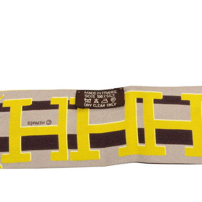 Hermes 24 Faubourg Seconde 10 Scarf Yellow System Silk — view 6