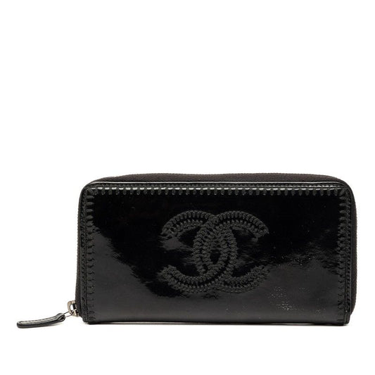 Chanel CC Logo Wallet Black Patent Leather