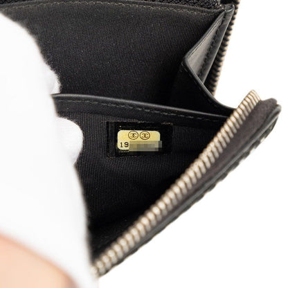 Chanel CC Logo Wallet Black Patent Leather — view 7