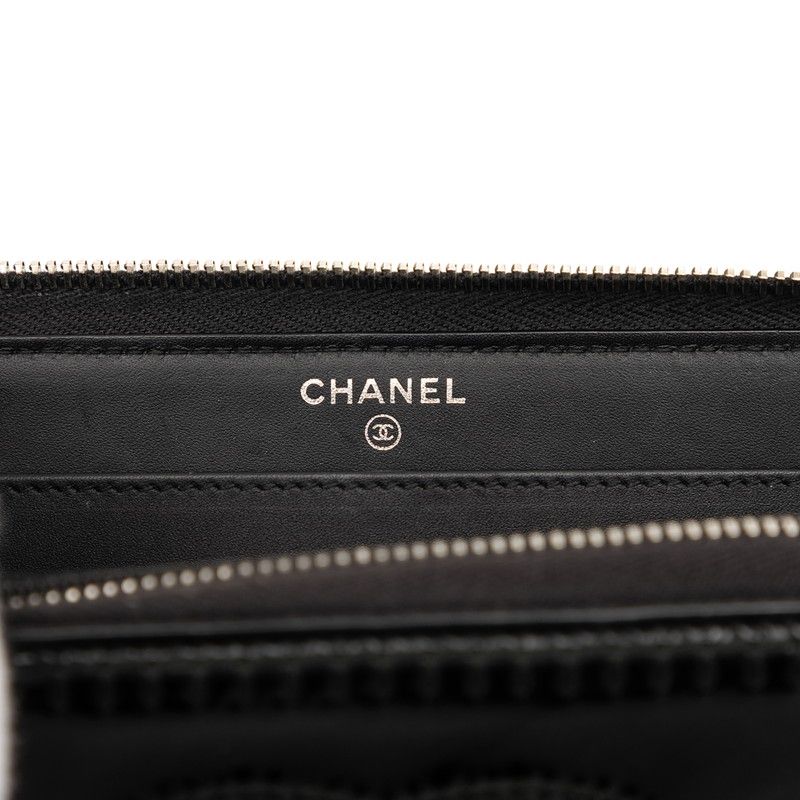 Chanel CC Logo Wallet Black Patent Leather — view 6