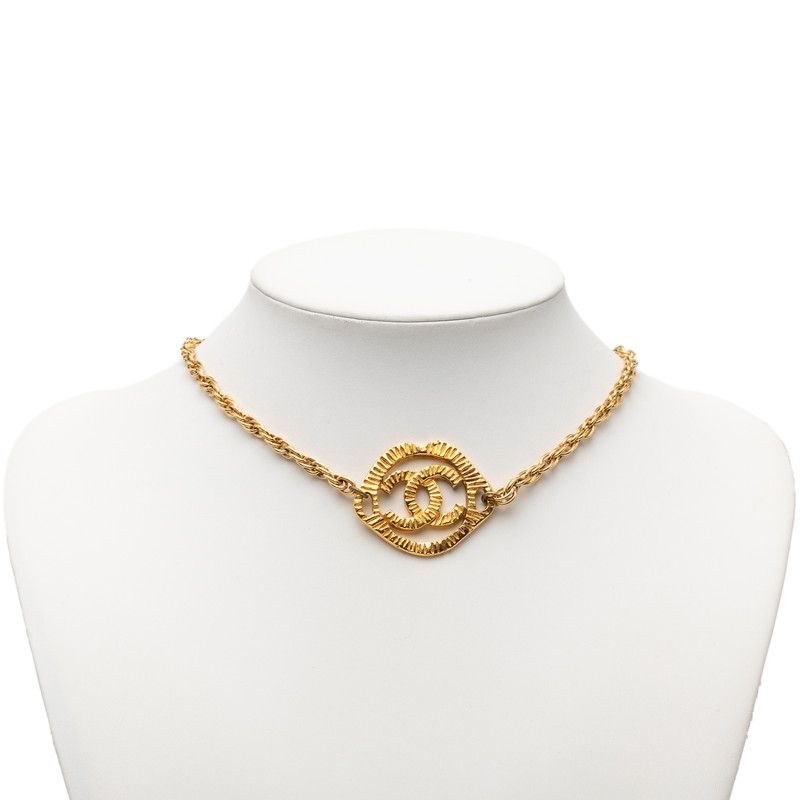 Chanel CC Logo Vintage Pendant Necklace Gold Plating — view 8