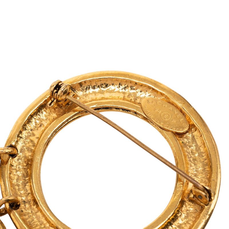 Chanel CC Logo Vintage Brooch Gold Plated — view 3