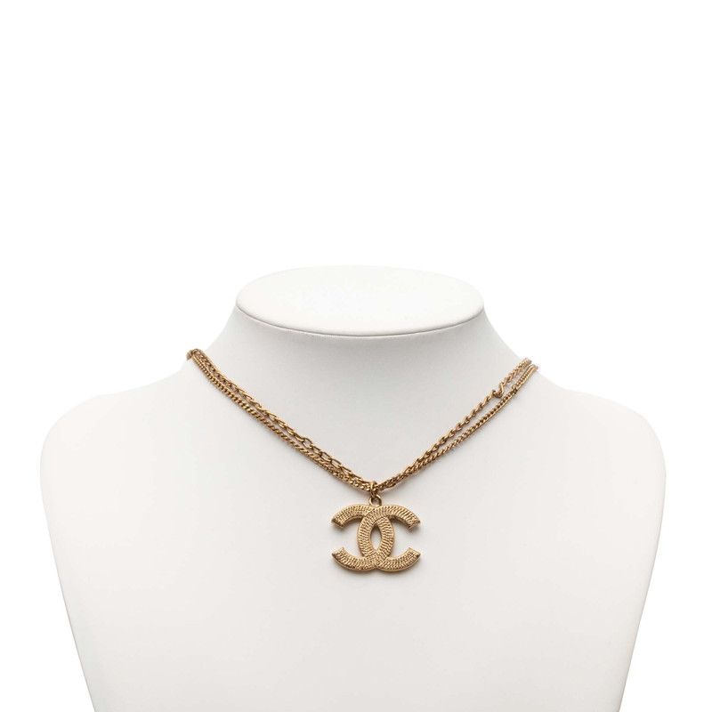 Chanel CC Logo Pendant Necklace Gold Plating — view 6
