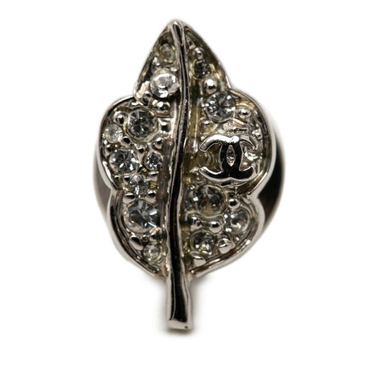 Chanel Motif 07 Silver tale Line Strike 1 Brooch