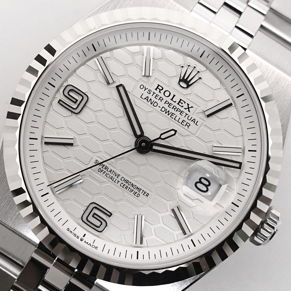 Rolex Land White Dial Honeycomb Motif Flat Jubilee — view 2