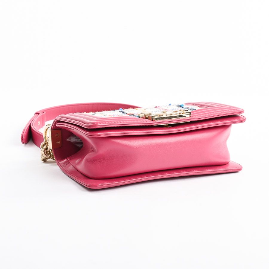 Chanel Shoulder Bag Small — view 5