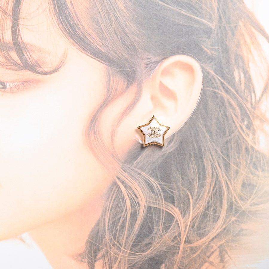 Chanel Earrings Gold — view 5