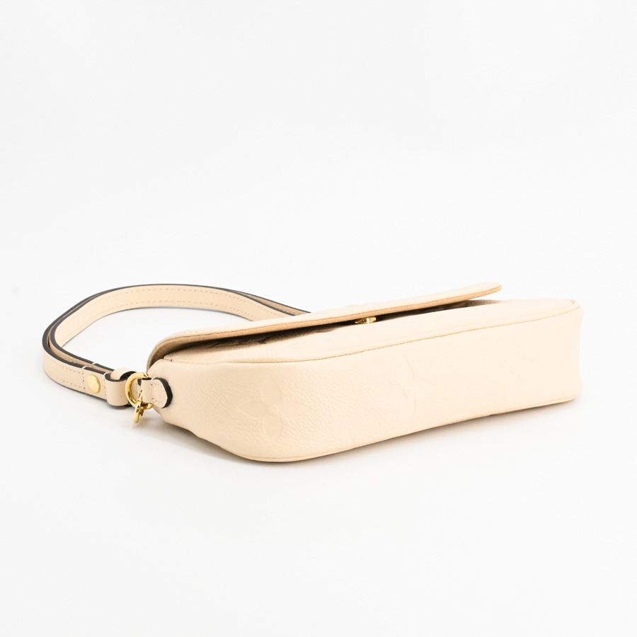 Louis Vuitton Shoulder Bag Wallet on Chain Ivy — view 5
